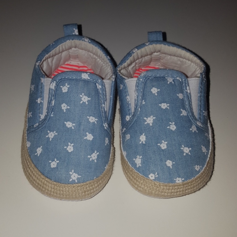 Baby crib shoes